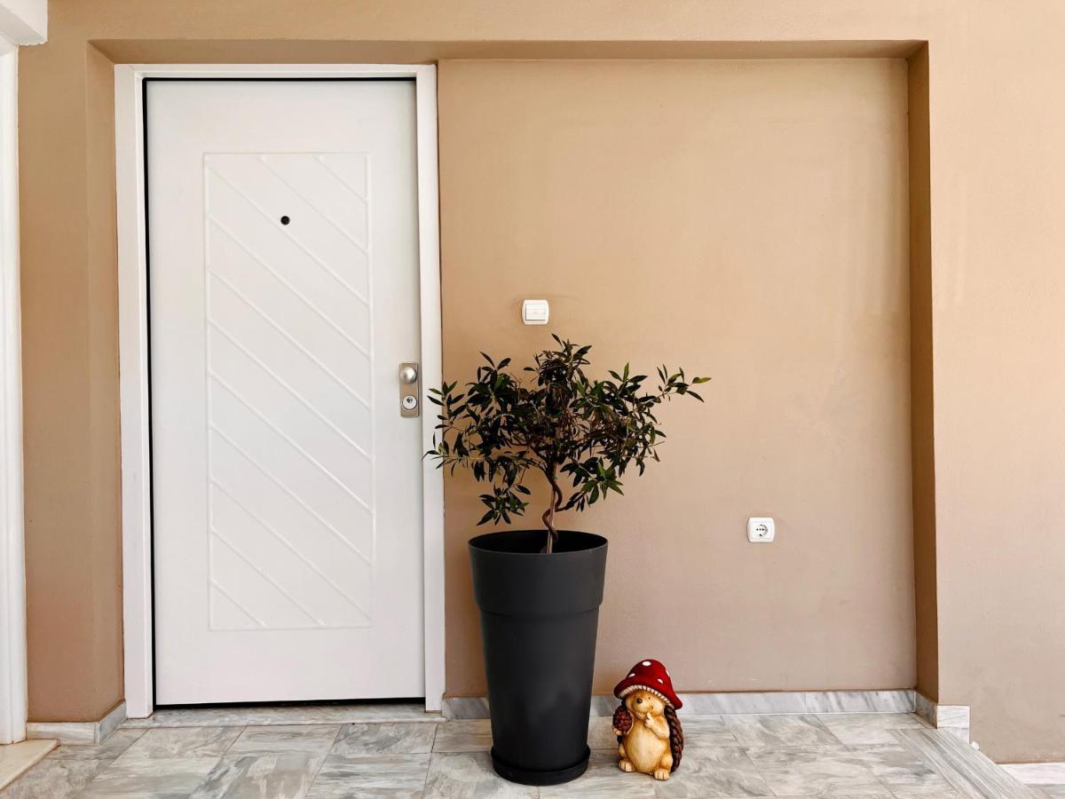 Vasilias Home Near Ath Airport Koropion Exterior photo