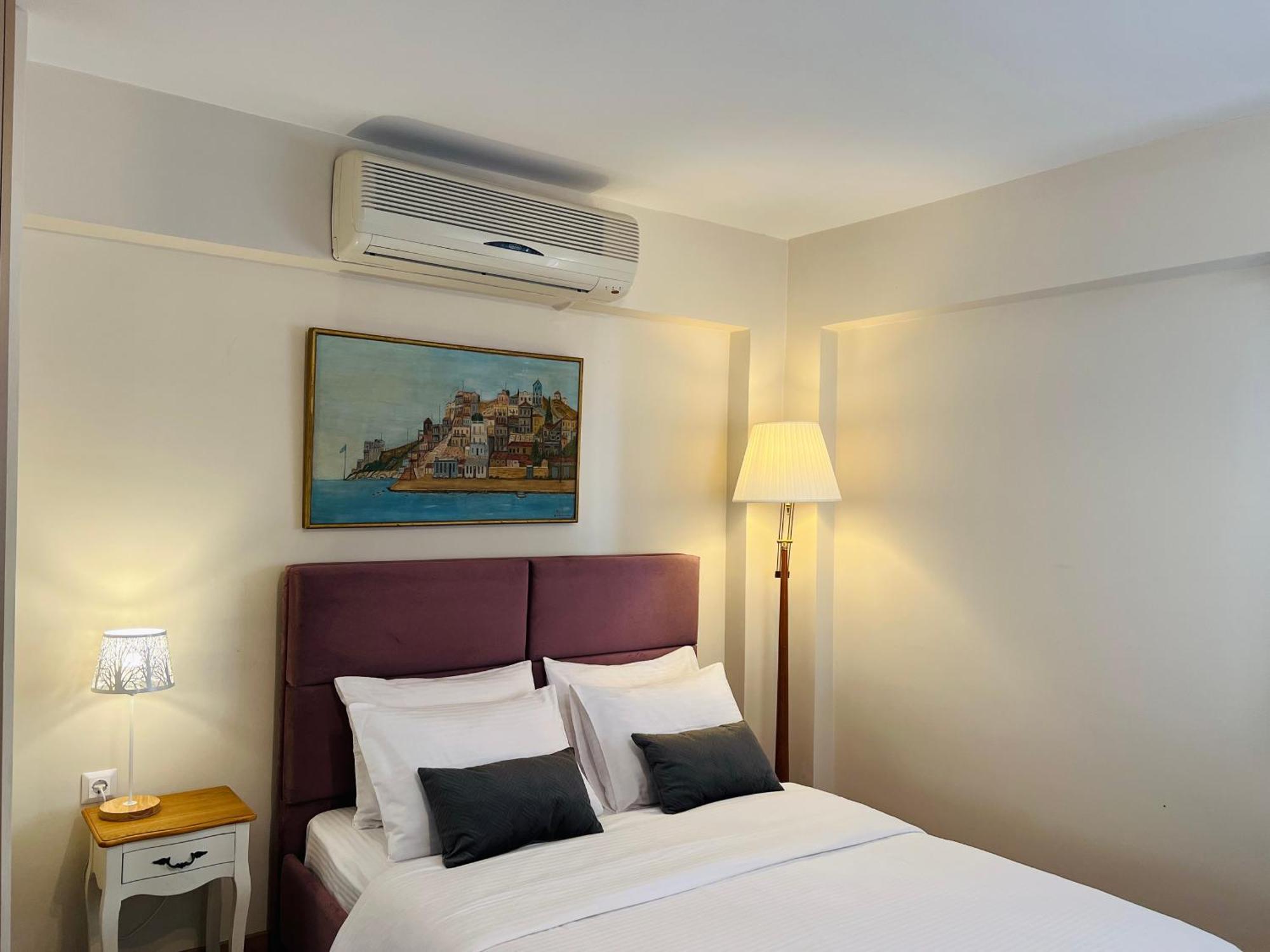 Vasilias Home Near Ath Airport Koropion Exterior photo